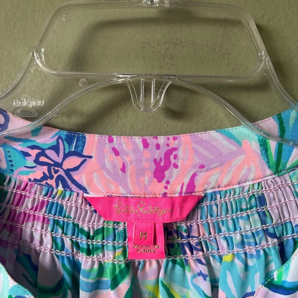 Lilly Pulitzer Pastel Floral Smocked long Sleeve Top Sz M - Picture 6 of 7